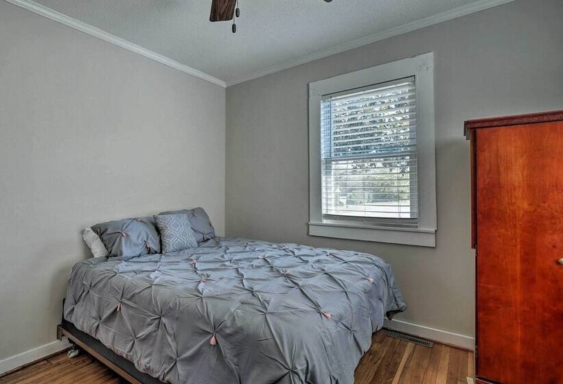 Spacious Mount Pleasant Home: 5 Mi To Beach