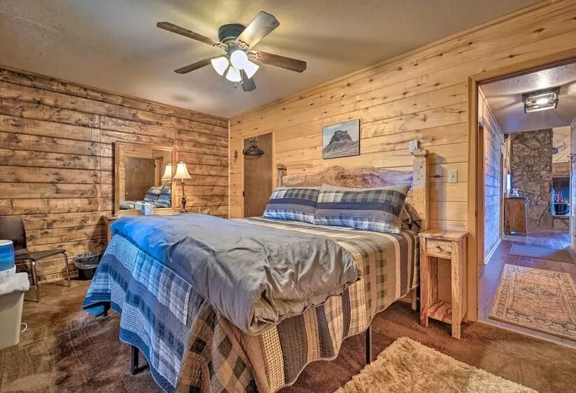 Sprawling Mountain View Cabin: 5 Mi To Mesa Verde