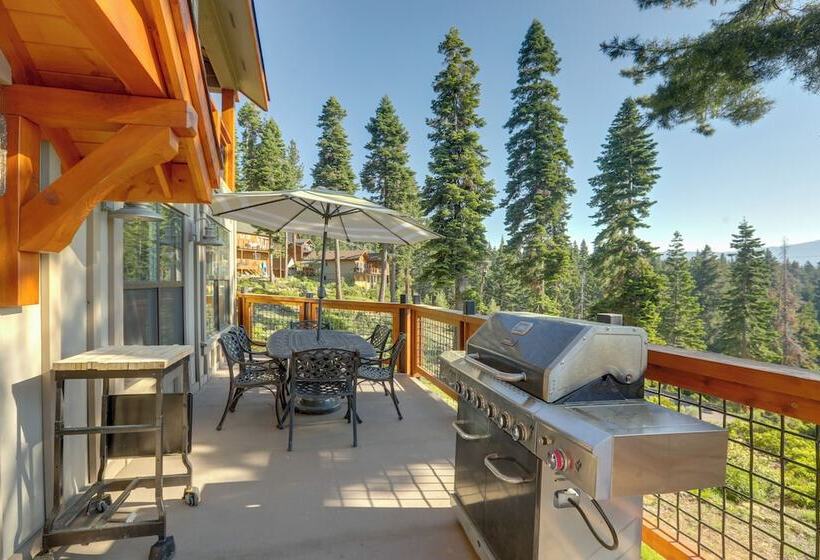 Stunning Luxury Home W/ Lake Tahoe Views & Hot Tub