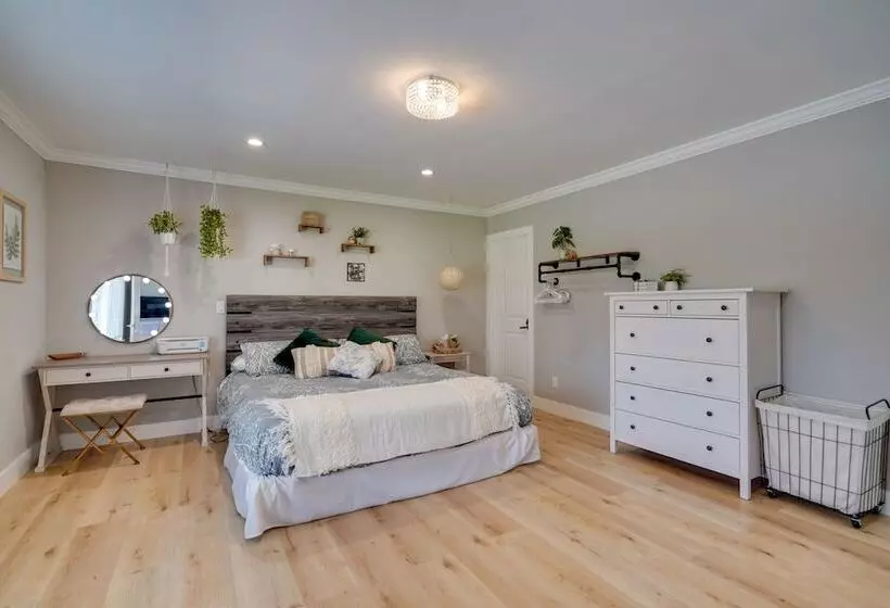 Sun Soaked Livermore Gem With Patio & Fire Pit!