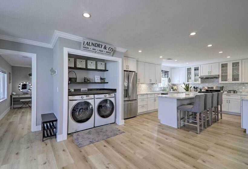 Sun Soaked Livermore Gem With Patio & Fire Pit!