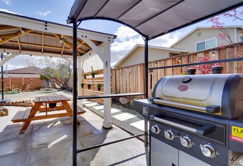 Sun Soaked Livermore Gem With Patio & Fire Pit!