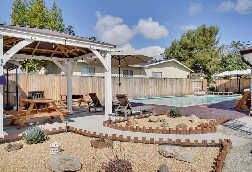 Sun Soaked Livermore Gem With Patio & Fire Pit!