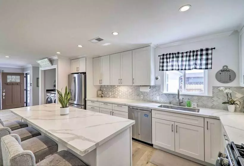 Sun Soaked Livermore Gem With Patio & Fire Pit!