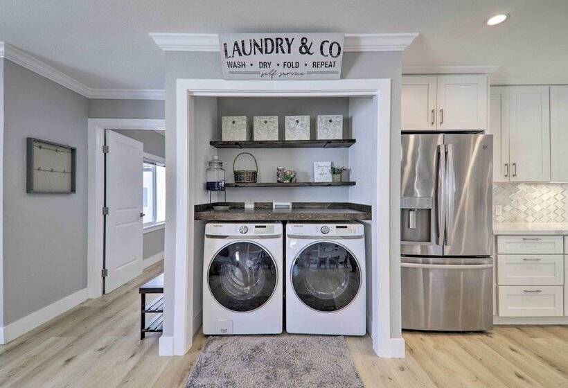 Sun Soaked Livermore Gem With Patio & Fire Pit!