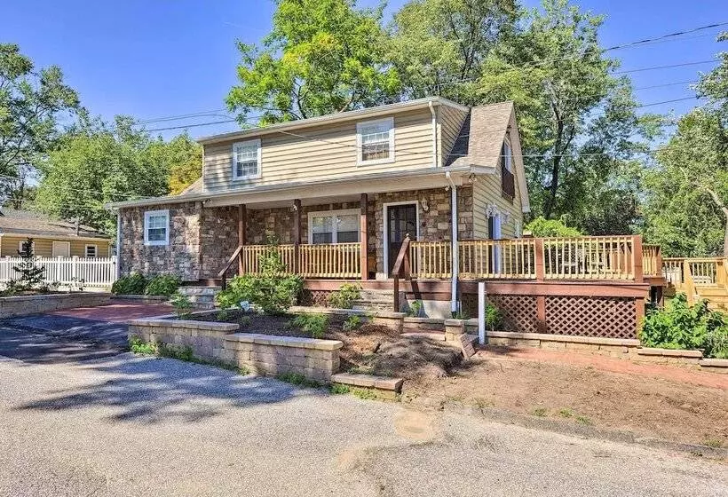 Sunny Glen Burnie Home   On Site Water Access