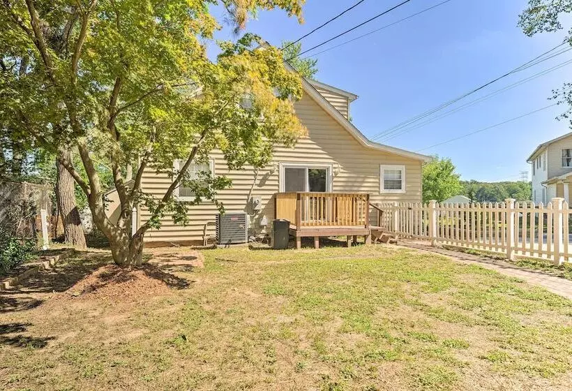Sunny Glen Burnie Home   On Site Water Access