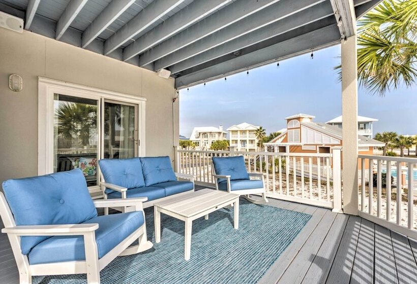 The  Summer Breeze  Retreat   Near Navarre Beach!