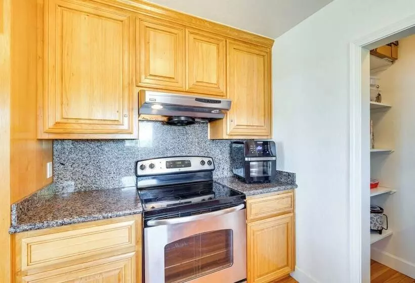 Waterfront Bethel Island Home W/ Dock & Slip