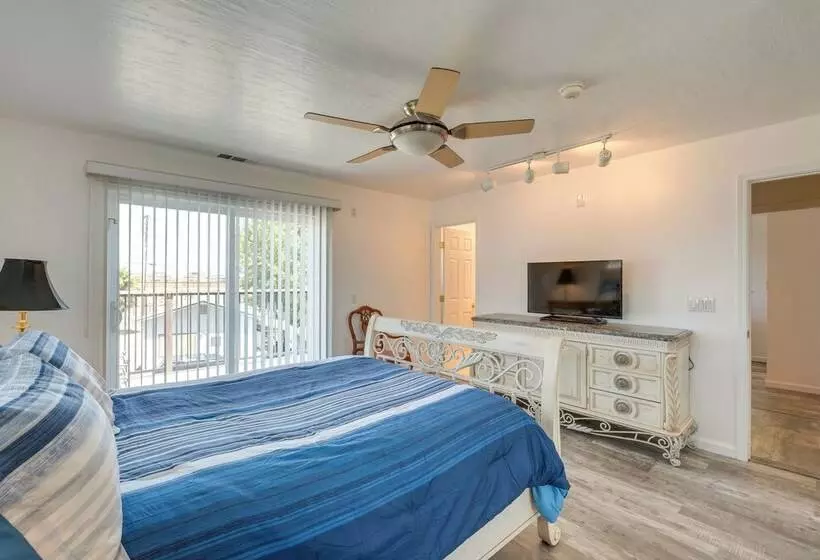 Waterfront Bethel Island Home W/ Dock & Slip