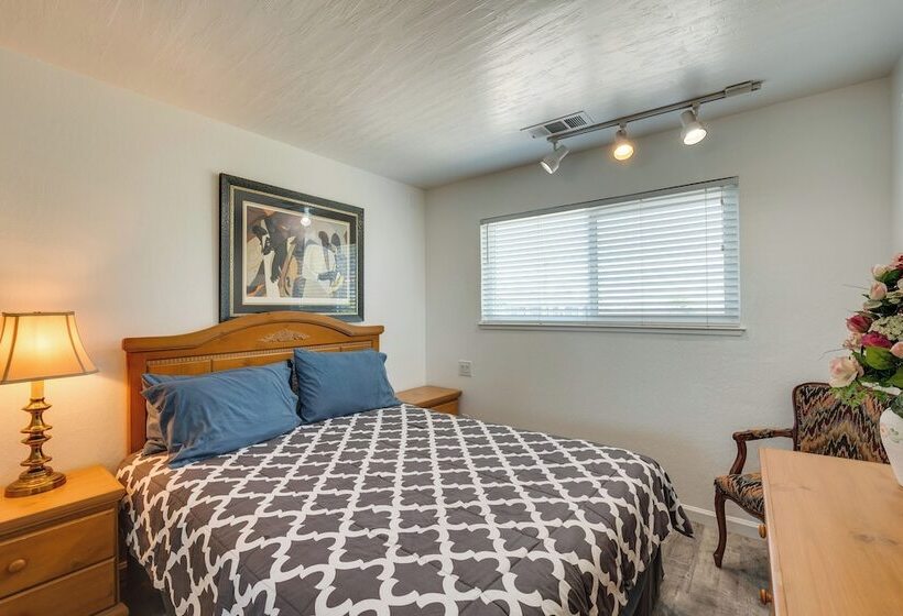 Waterfront Bethel Island Home W/ Dock & Slip