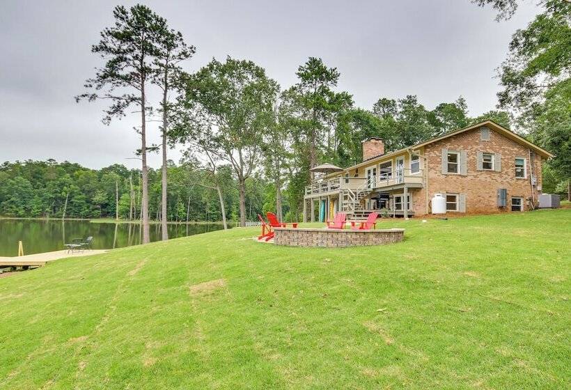 Waterfront Lakehouse W/ Private Dock & Fire Pit!