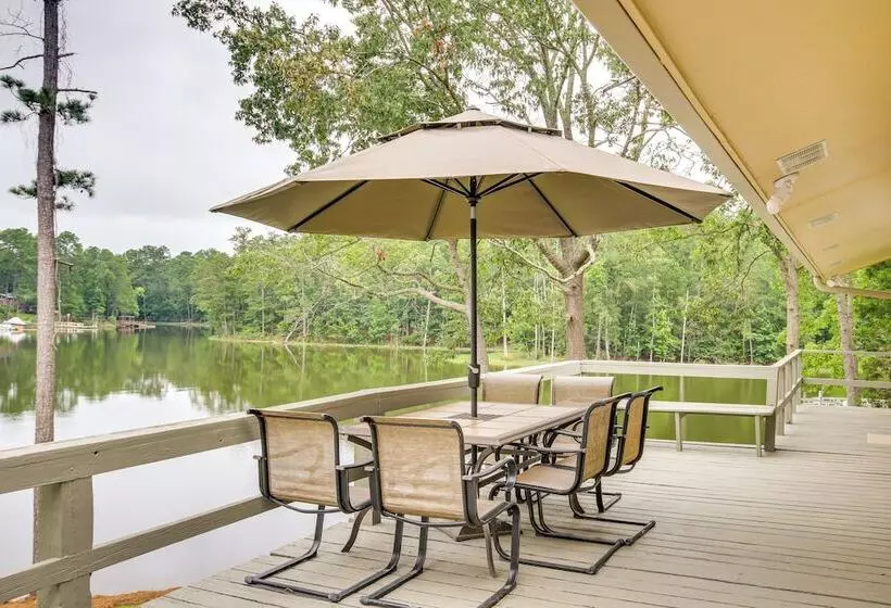 Waterfront Lakehouse W/ Private Dock & Fire Pit!