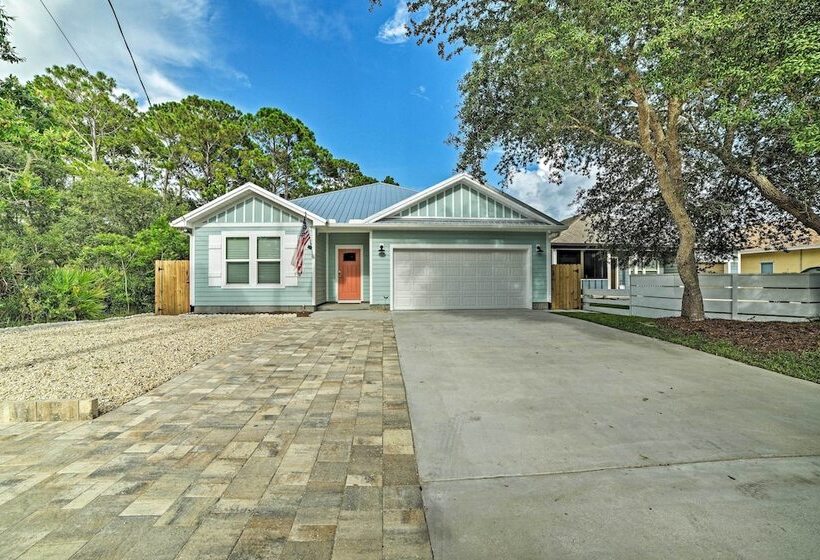 West End Home W/ Yard < 1 Mi To Beach Access!