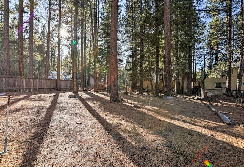 4 Season Tahoe Hideaway: 1 Block To Biking!