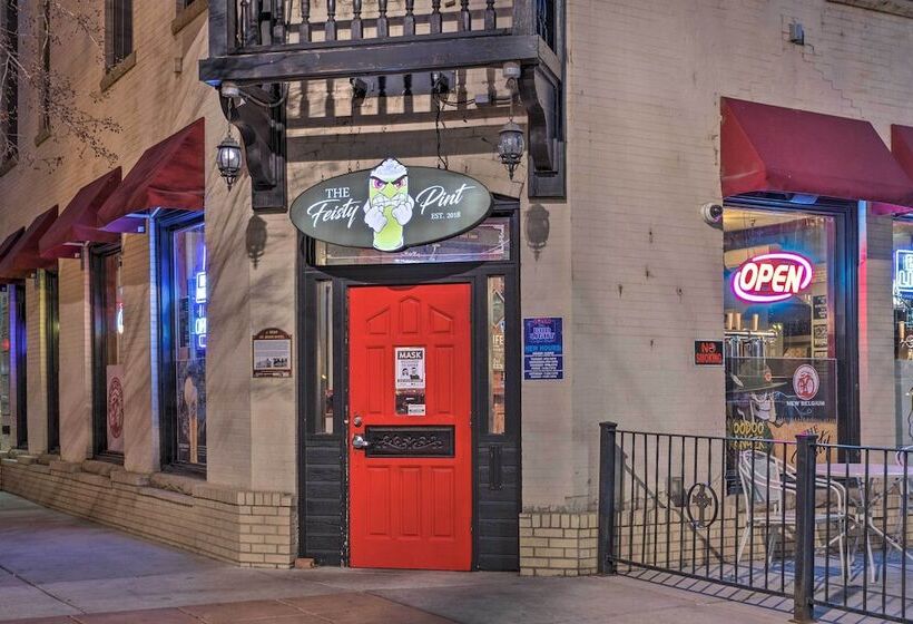 Adventure Home Base 7 Blocks To Downtown!