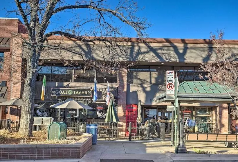 Adventure Home Base   7 Blocks To Downtown!