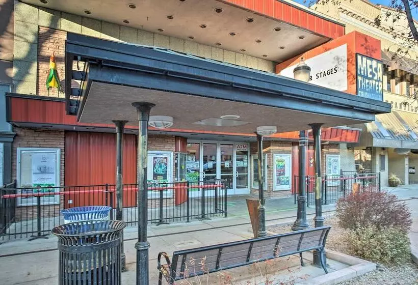 Adventure Home Base   7 Blocks To Downtown!