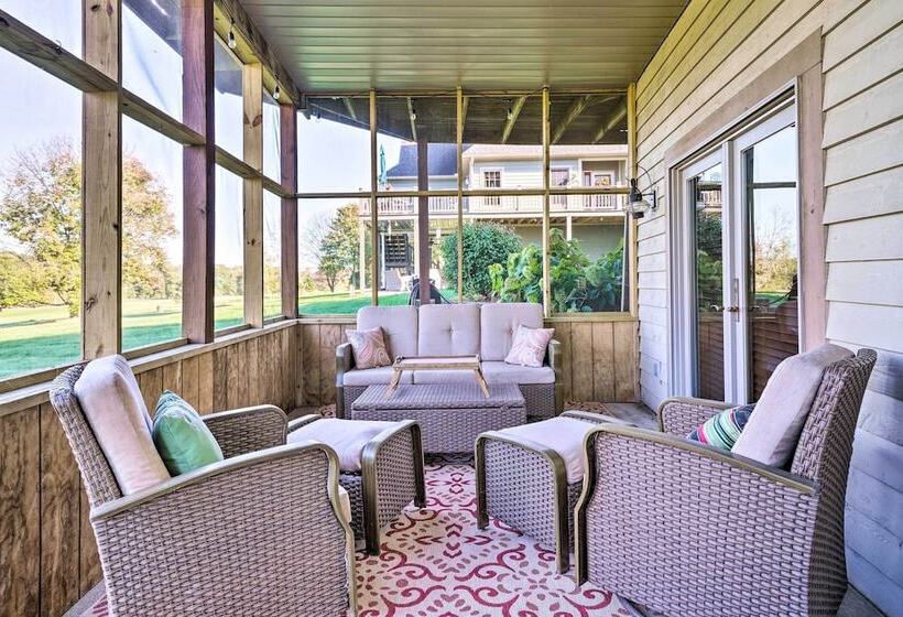 Apple Valley Home, Shared Golf Course On Site