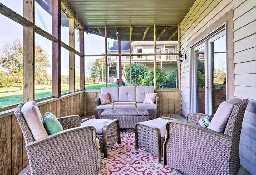 Apple Valley Home, Shared Golf Course On Site