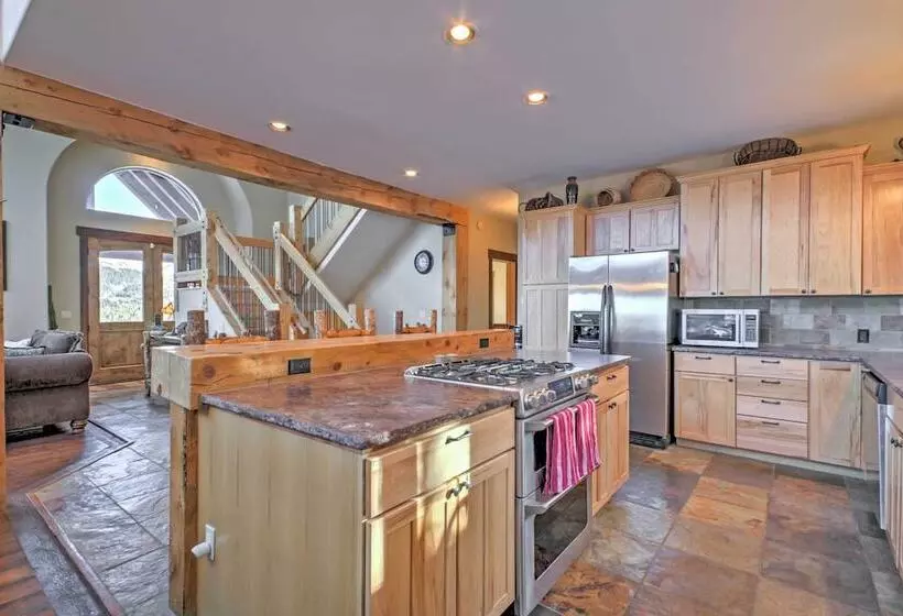 Breckenridge  Sky Lodge  W/ Hot Tub + Gas Grill!