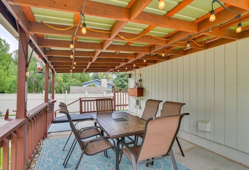 Ranch Style Retreat In Downtown Buena Vista!