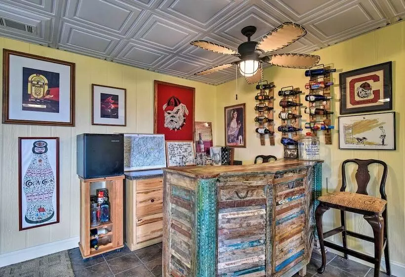 Cabin W/ Bbq + Games   Walk To Blue Ridge Parkway!