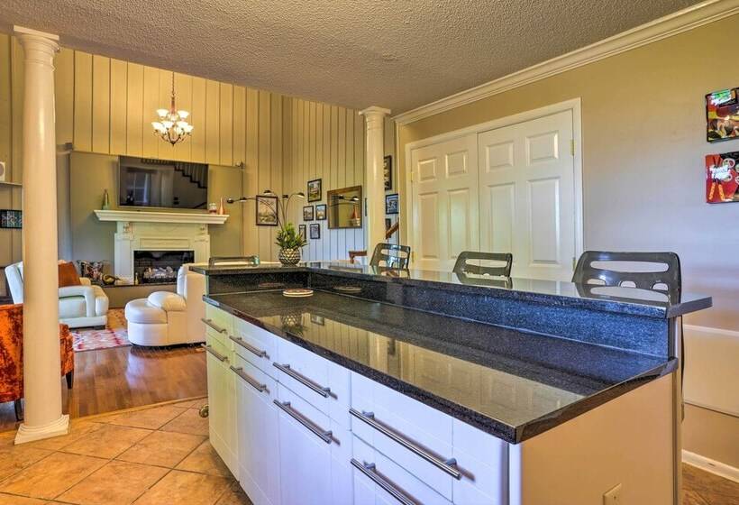 Charming Chattanooga Home W/ Downtown Views!