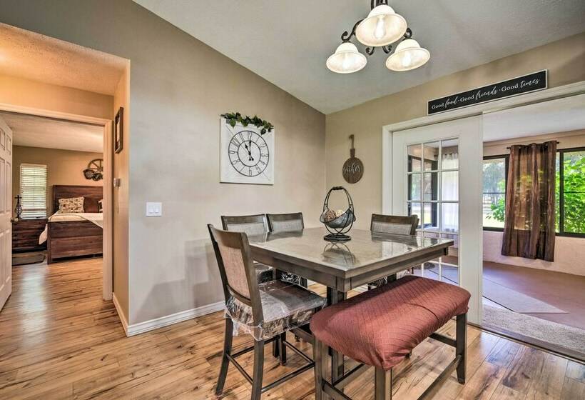 Charming Lake Panasoffkee Abode On 2 Acres!