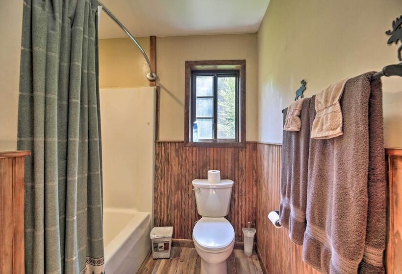 Lake Placid Chalet: Deck & Forest Views!