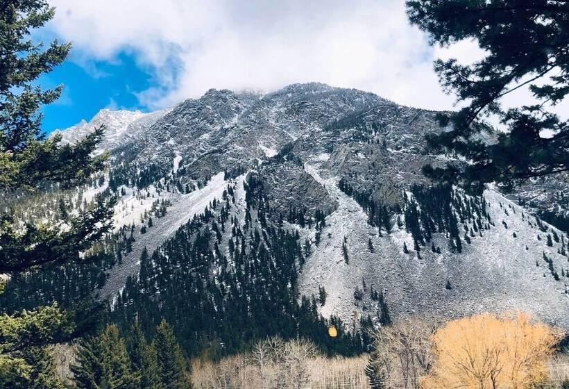 Contact Mountain Hideaway W/ Views & Porches!