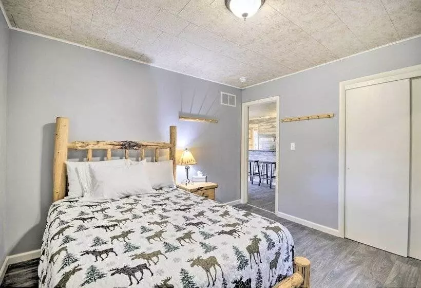 Contact Mountain Hideaway W/ Views & Porches!