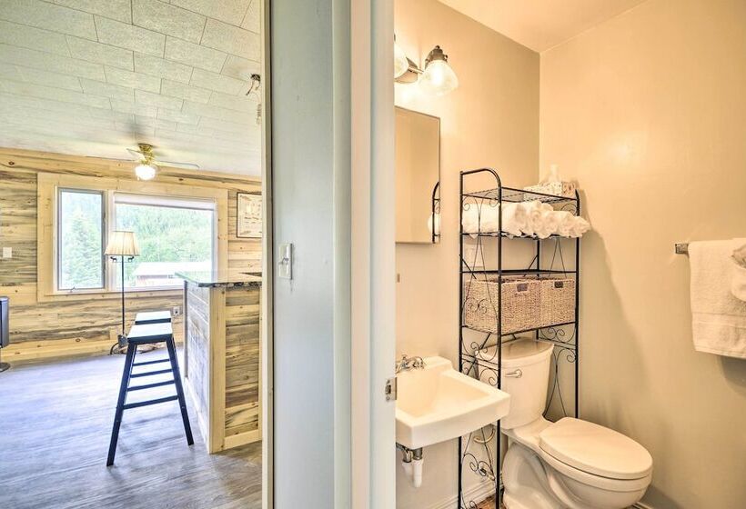 Contact Mountain Hideaway W/ Views & Porches!