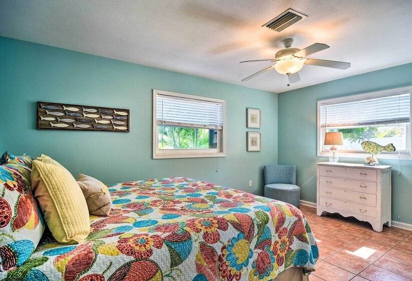 Coral Shores Waterfront Oasis W/ Private Dock!