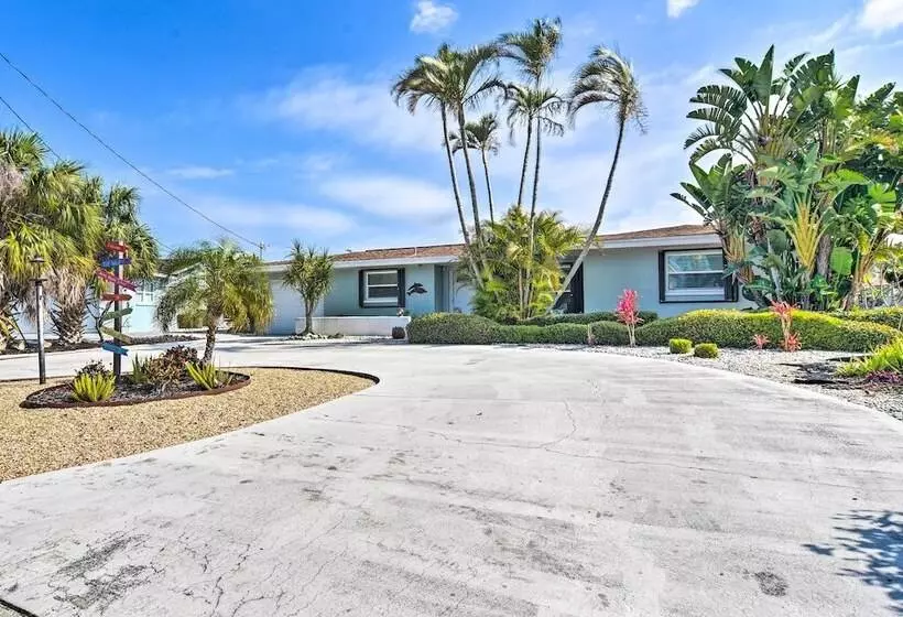 Coral Shores Waterfront Oasis W/ Private Dock!