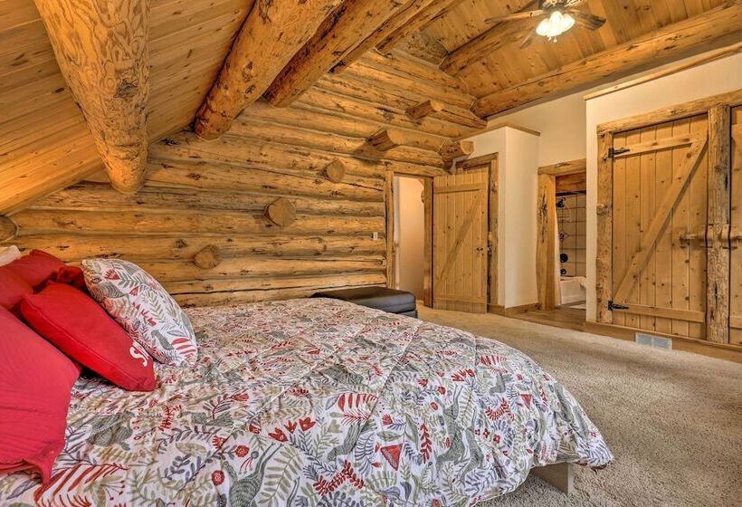 8 Mi To Gondola: Cozy Breckenridge Cabin W/ Deck!