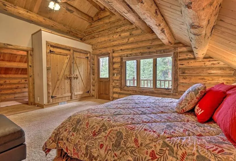 8 Mi To Gondola: Cozy Breckenridge Cabin W/ Deck!