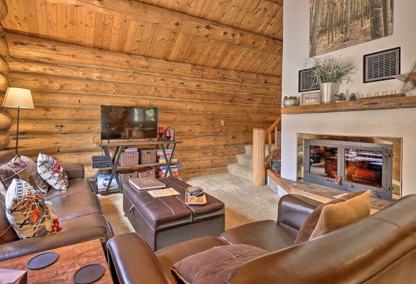 8 Mi To Gondola: Cozy Breckenridge Cabin W/ Deck!