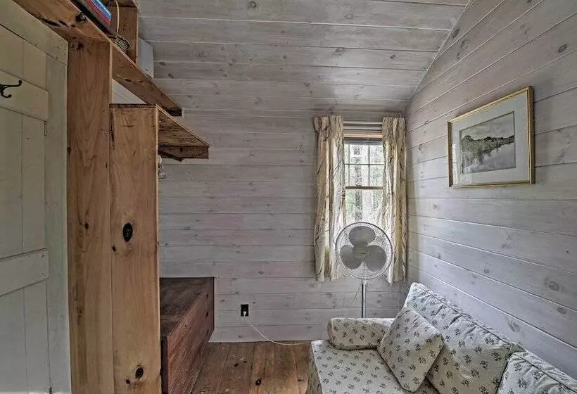 Cozy Vineyard Haven Cottage < 1 Mi To Beach!