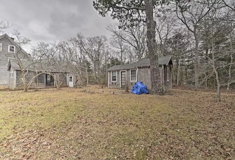 Cozy Vineyard Haven Cottage < 1 Mi To Beach!