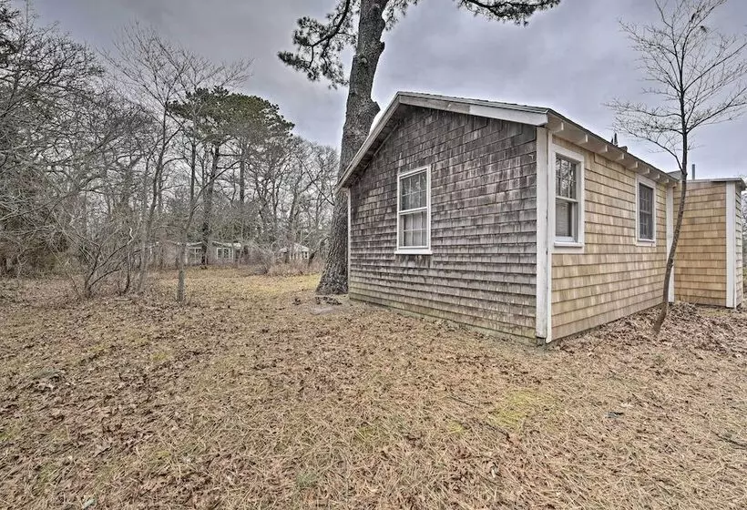 Cozy Vineyard Haven Cottage < 1 Mi To Beach!
