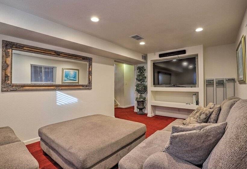 Duke & Daisy Mae S Hideaway   10 Mi To Denver!