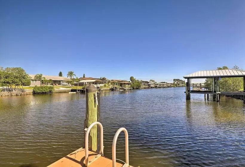 Heated Pool/spa & Dock: Apollo Beach Home On Canal