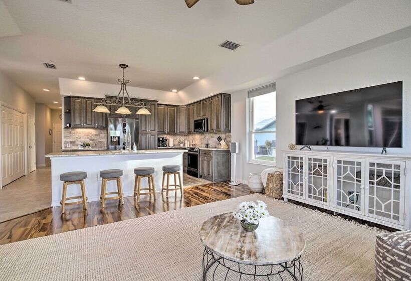 Heated Pool/spa & Dock: Apollo Beach Home On Canal