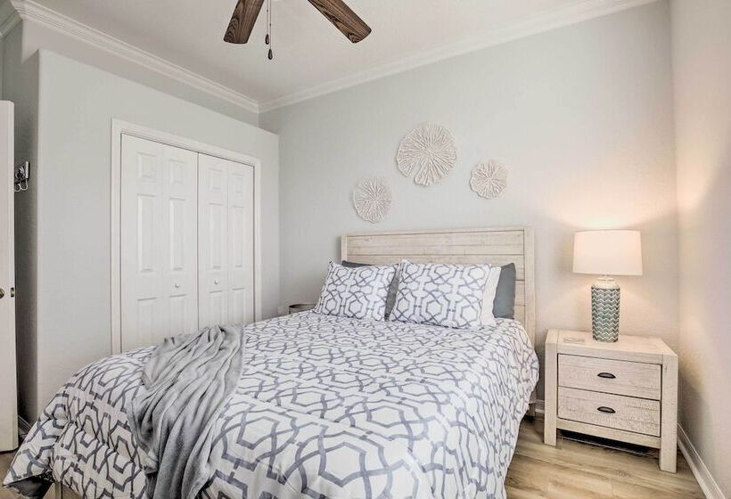 Heated Pool/spa & Dock: Apollo Beach Home On Canal