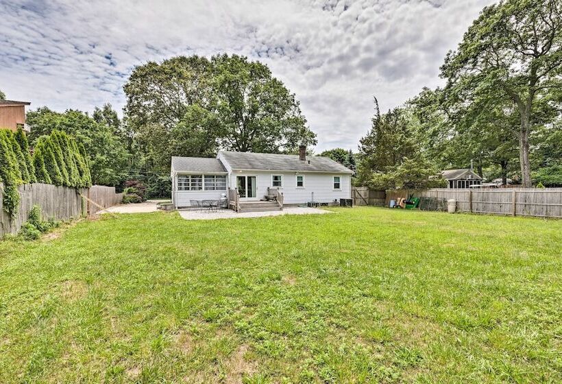 Hamptons Bay Home On Shinnecock Bay W/ Yard!