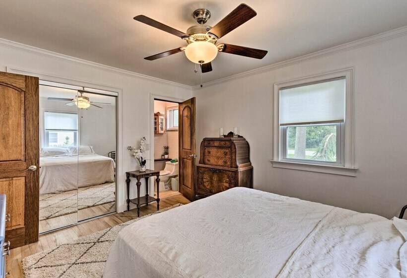 Hamptons Bay Home On Shinnecock Bay W/ Yard!