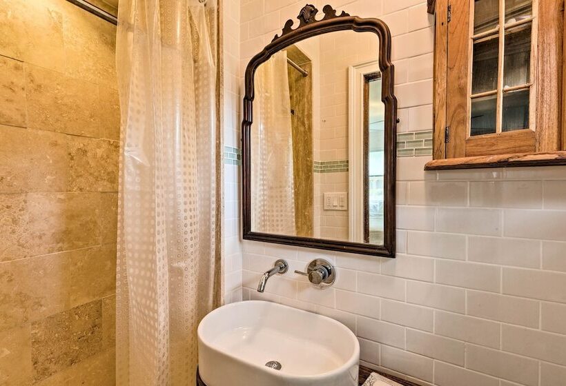 Hamptons Bay Home On Shinnecock Bay W/ Yard!