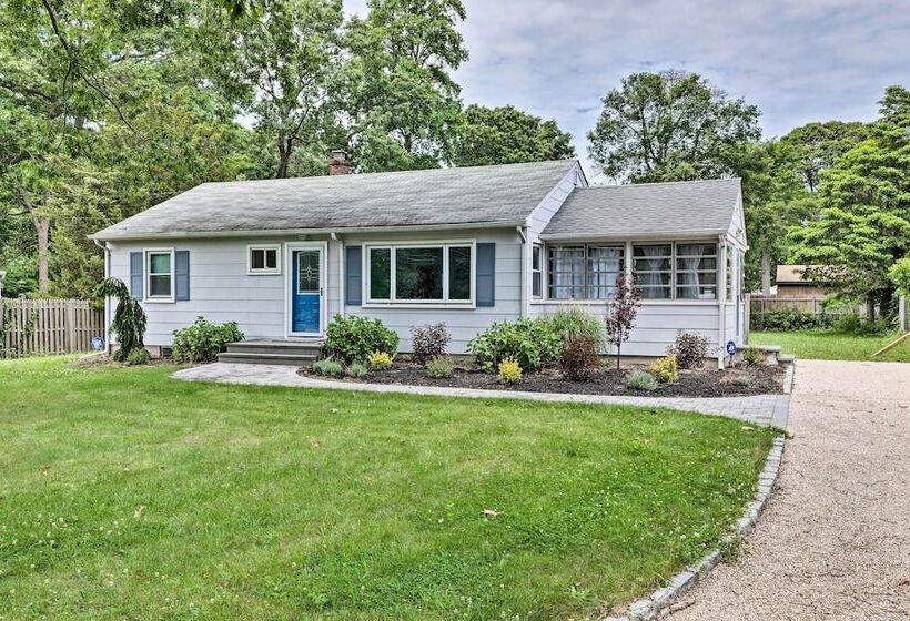 Hamptons Bay Home On Shinnecock Bay W/ Yard!