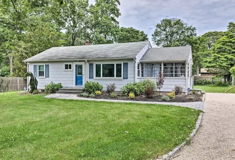 Hamptons Bay Home On Shinnecock Bay W/ Yard!